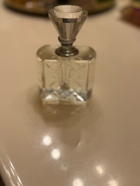 Crystal Glass Reed Perfume Bottle - Clear